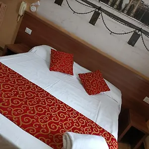 hotel-corvetto-milano.italymilanhotels.net/