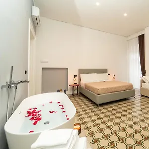 bnb-relais-sannazaro.hotels-amalfi.com/